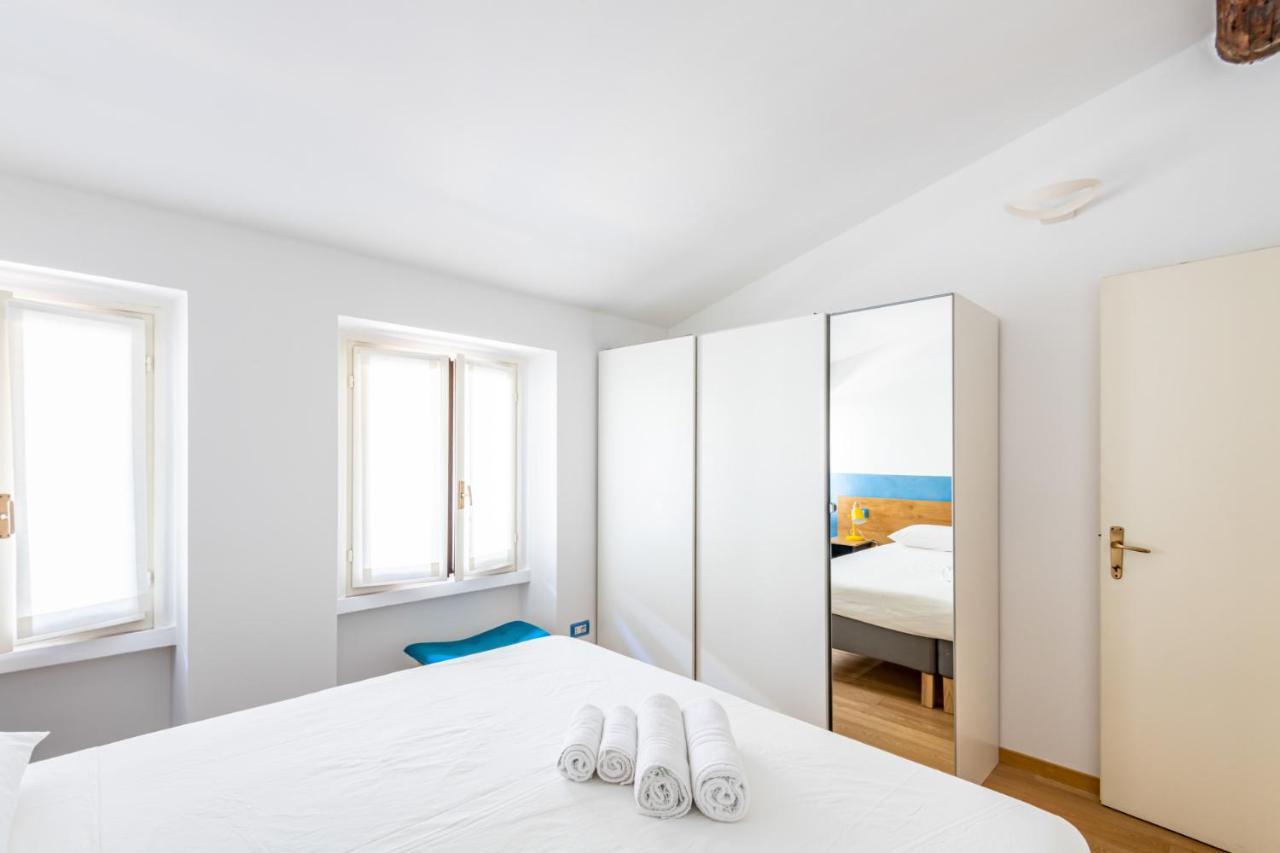 Easylife - Romantico Appartamento Sulla Darsena 米兰 外观 照片